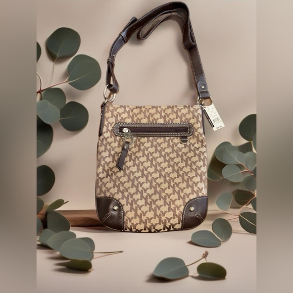 New York & Company Handbags - NY & Co Crossbody Bag NWT